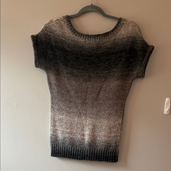 Charlotte Russe Ombre Gray Knit Sweater - Picture 6 of 6